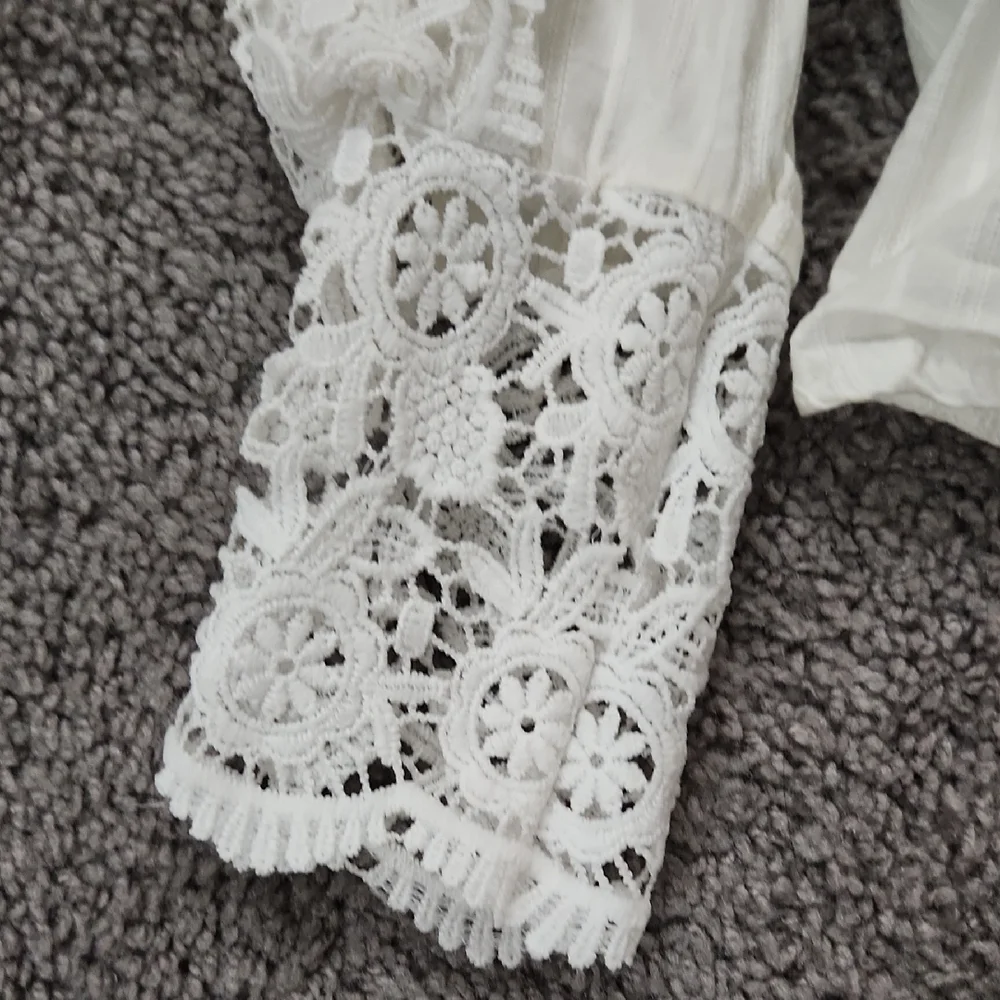 White Lace Button-Up Blouse | Size M - Picture 4 of 7